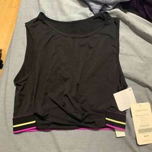 Crop top workout shirt